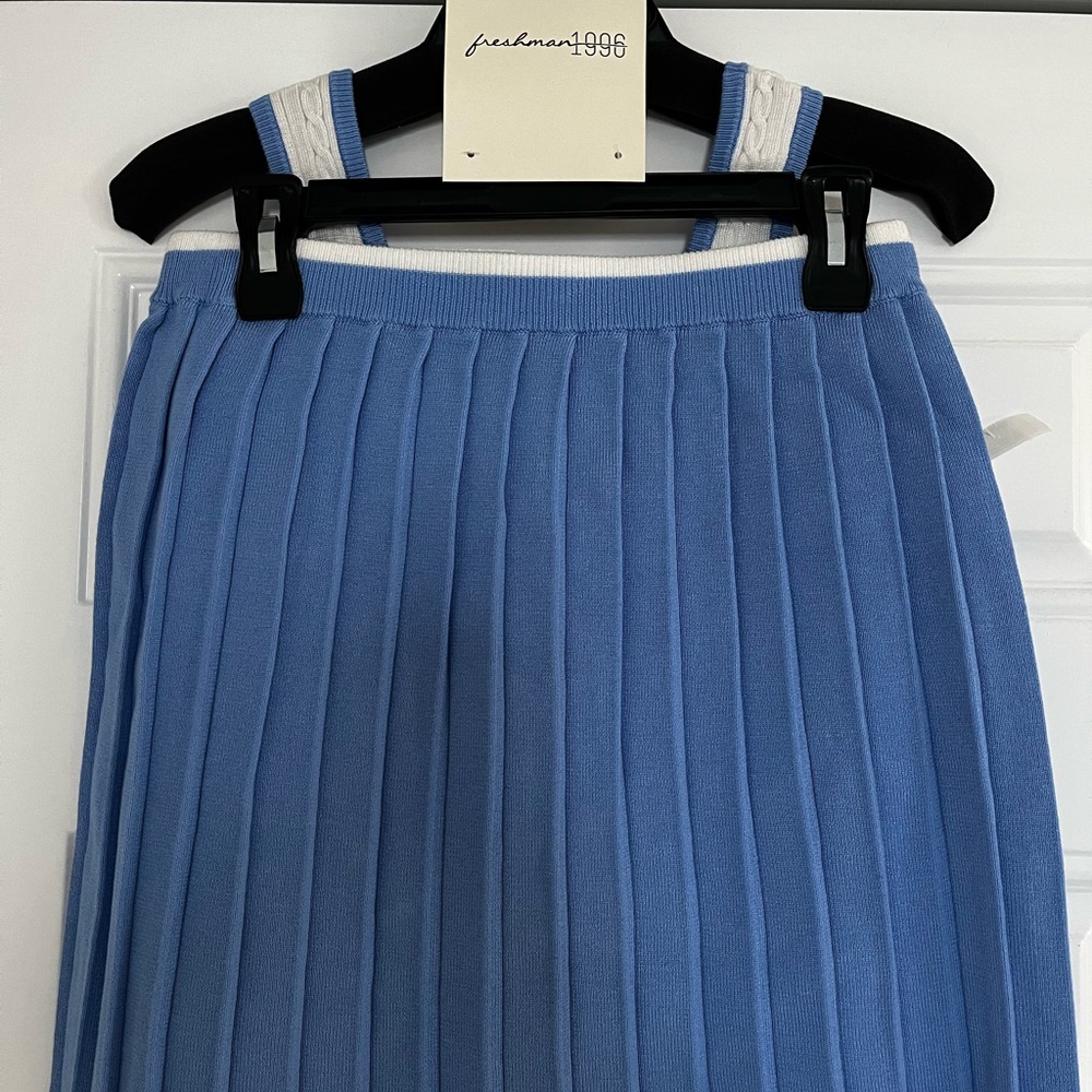Chic Freshman White and Blue Cable Knit Ensemble - Picture 5 of 7